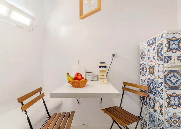 Elenitas Town House With Veranda And Sea View 公寓