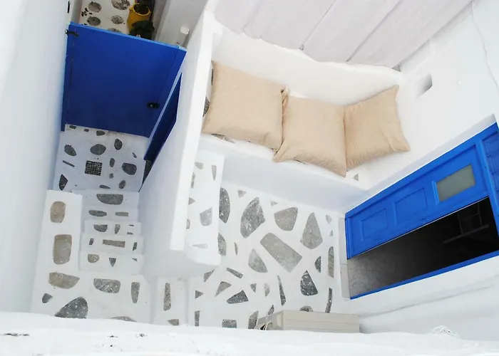 Elenitas Town House With Veranda And Sea View