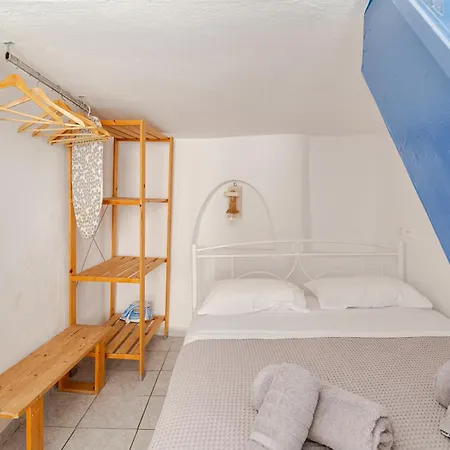 Elenitas Town House With Veranda And Sea View *