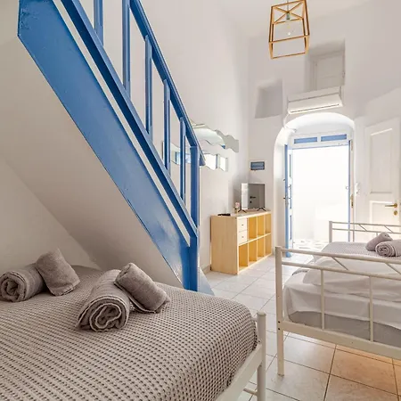 Elenitas Town House With Veranda And Sea View