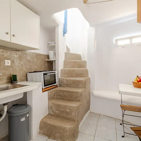 Elenitas Town House With Veranda And Sea View 公寓 *