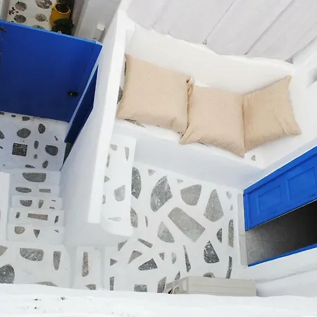 Elenitas Town House With Veranda And Sea View